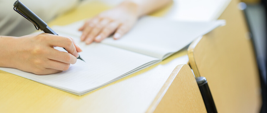 学校怎样在公众号发布学生期中成绩查询？