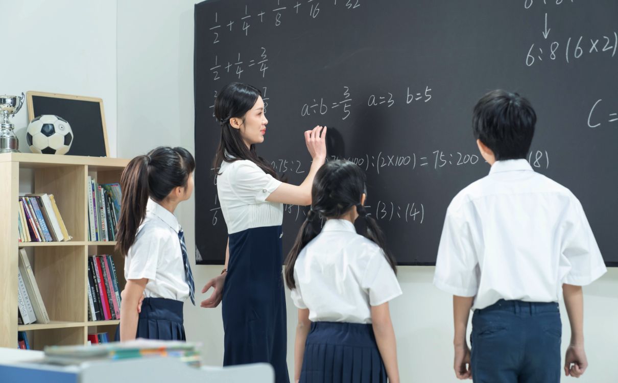 教师任职资格证书丢失怎么补办手续？
